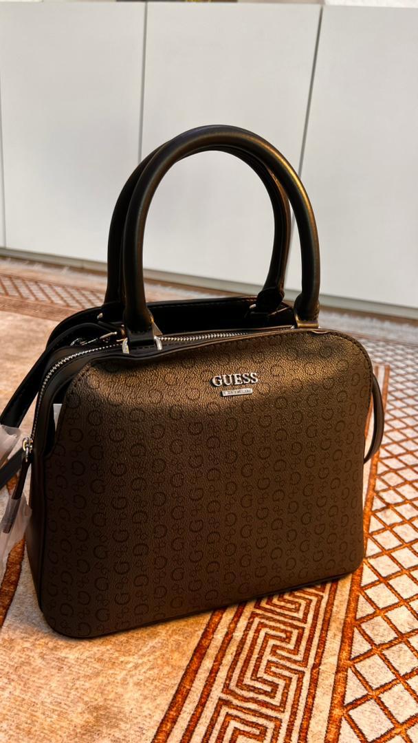 BOLSO ESTILO CAJON GUESS