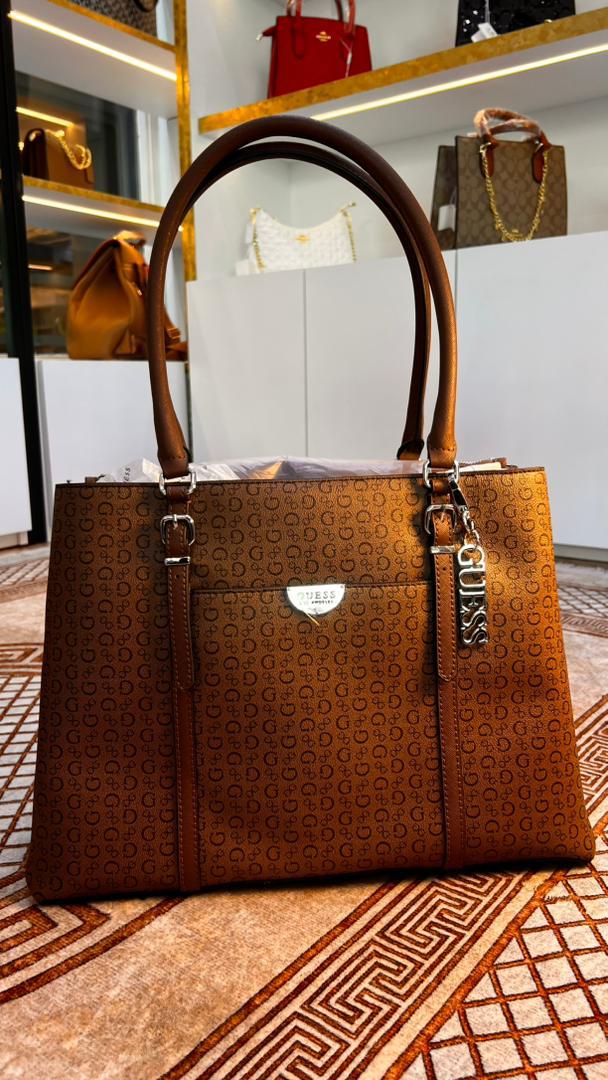 CARTERA MARRON GUESS